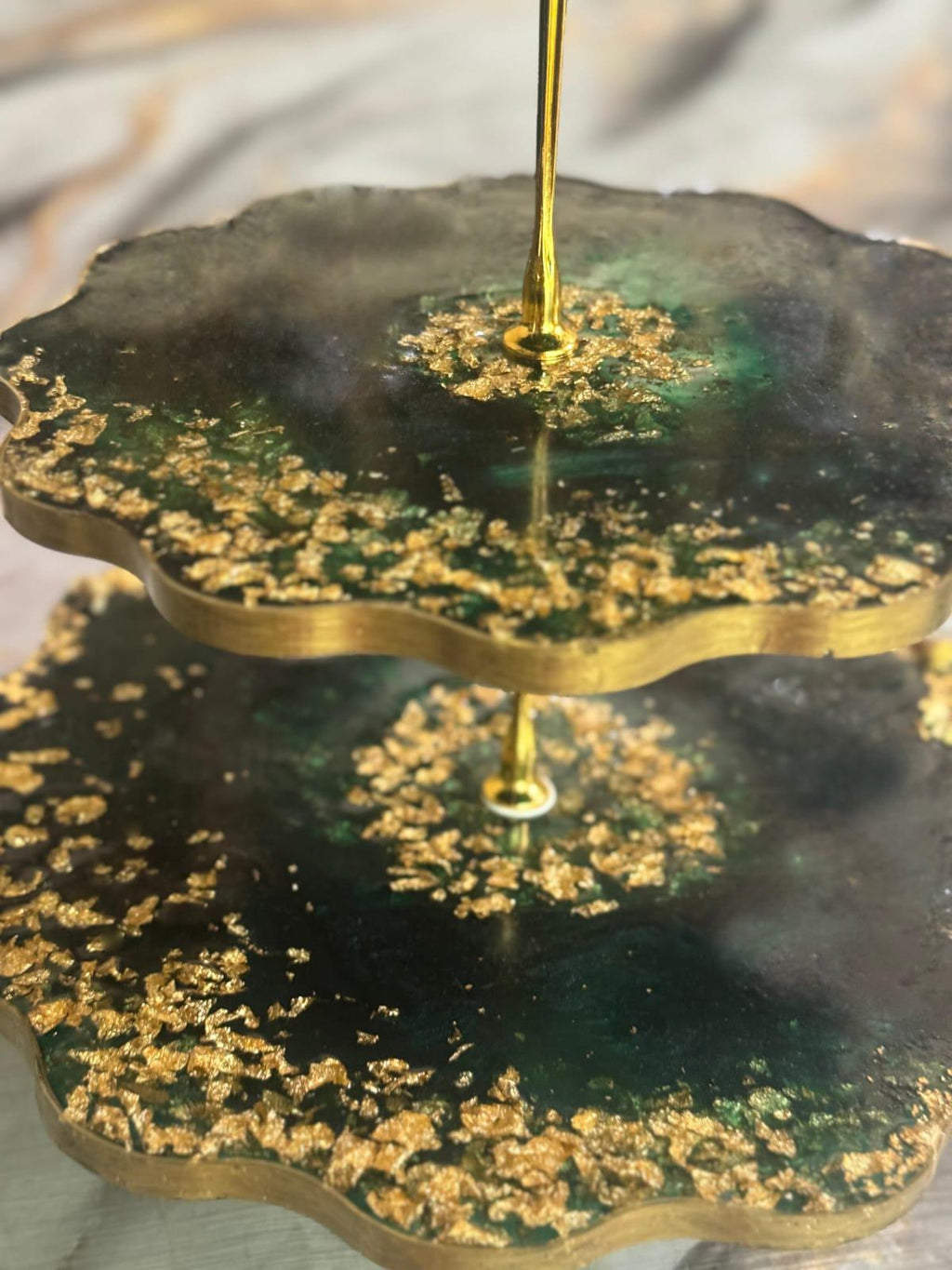 🌟 3-Tier Resin Cake Stand – Emerald Elegance 🌟